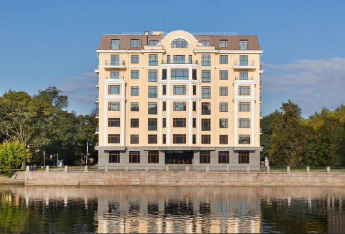 "Brilliant house" apartment building