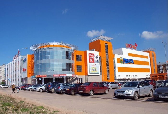 Shopping center "June"​