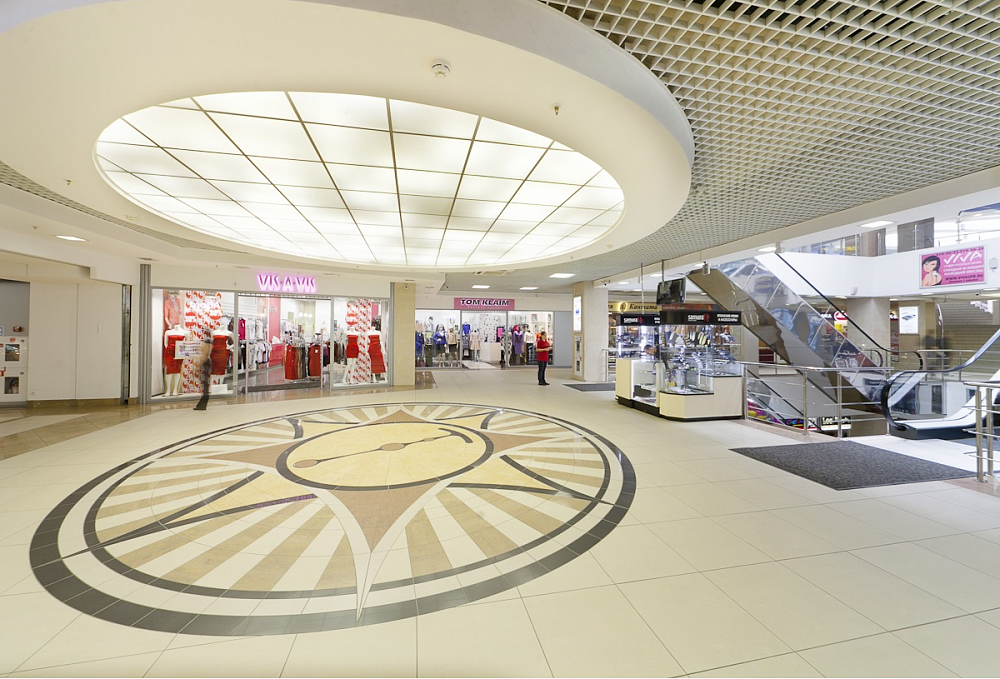 Shopping center "Yuzhniy Polyus" (FORTGROUP OBJECTS)