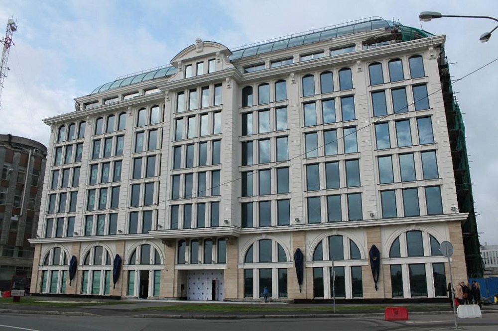 Business-center "Sinop" "A"-class building with underground parking.